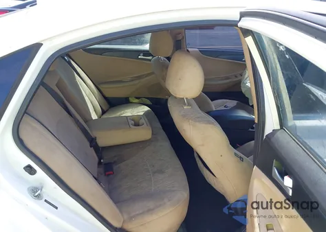 2013 Hyundai Sonata Gls z USA, uszkodzony, nr VIN 5NPEB4AC6DH645132